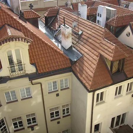 Thunovska Apartmán *