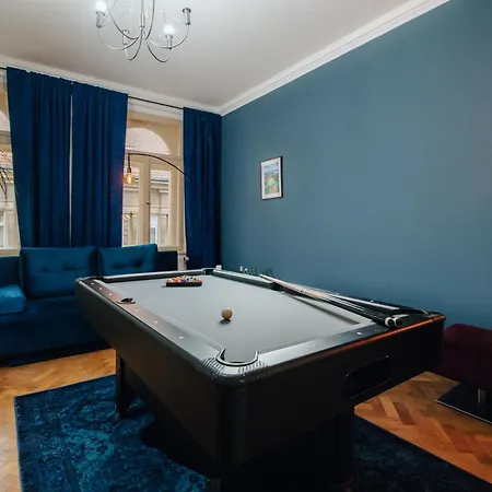 Apartment Proxima Downtown - Pool Table And Cinema Projector Prague