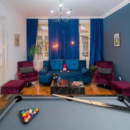 Proxima Downtown - Pool Table And Cinema Projector Apartment *