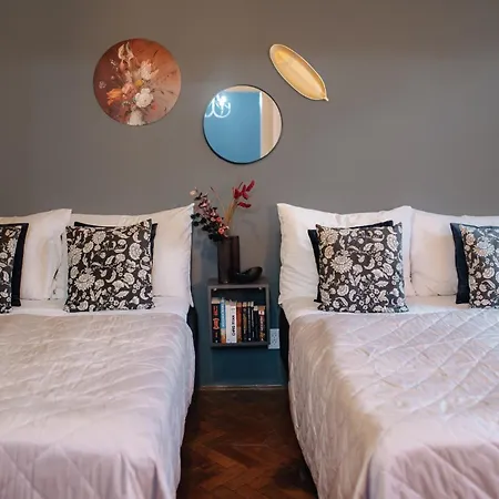 Apartment Proxima Downtown - Pool Table And Cinema Projector