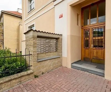 Apartment Charm Deco Near Old Town, All-friendly