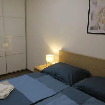 Apartment Charm Deco Near Old Town, All-friendly Prague