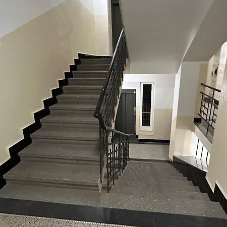 Apartment Charm Deco Near Old Town, All-friendly *