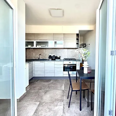 Trendy Holesovice Market 1 Bedroom Apartamento *