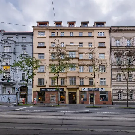 Modern & Stylish Jecna Apartment Prague