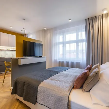 Modern & Stylish Jecna Apartment *