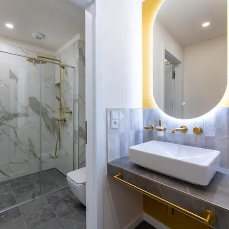 Modern & Stylish Jecna Apartment