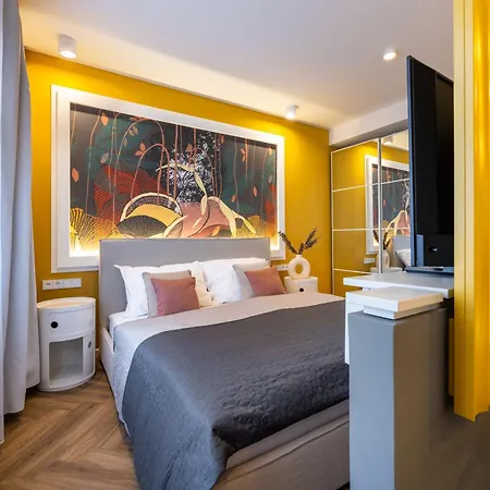 Modern & Stylish Jecna Apartment