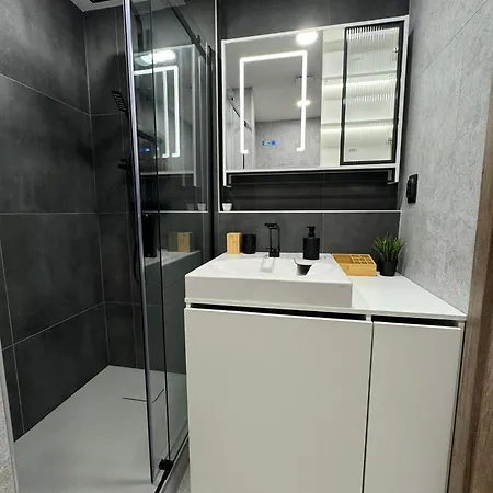 Smarty Choice Flat With Deluxe Kitchen Appartamento