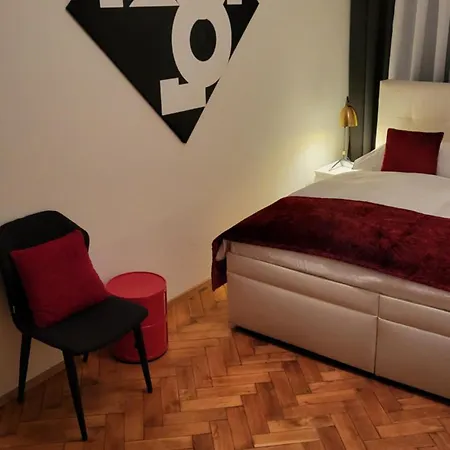 Premium - Free Massages From Physiotherapists Apartment