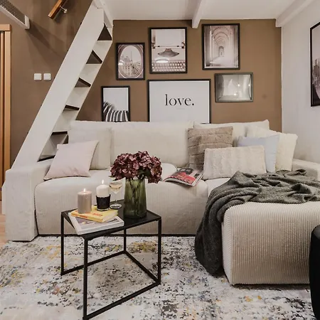 Days - Loft-style 1bdr - Workspace - Location Apartment Prague