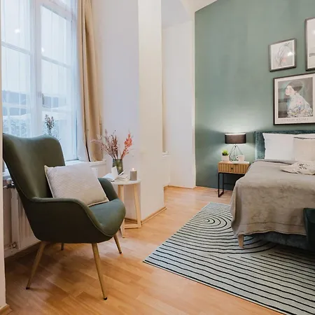 Days - Loft-style 1bdr - Workspace - Location Apartment *