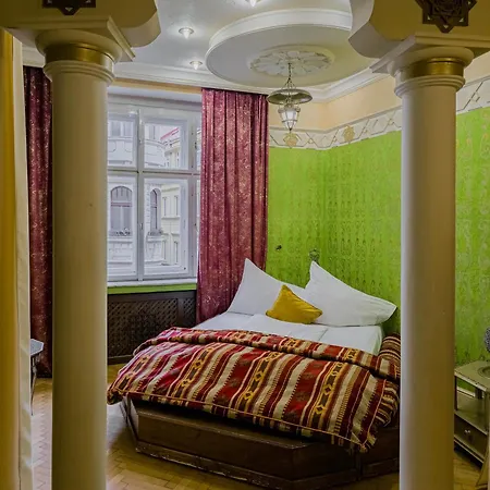 Apartment 1000 And 1 Night In Center