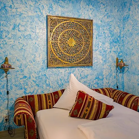 1000 And 1 Night In Center Prague