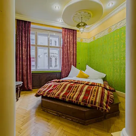 Apartment 1000 And 1 Night In Center