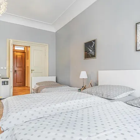 Cozy Mala Strana In Apartment Prague