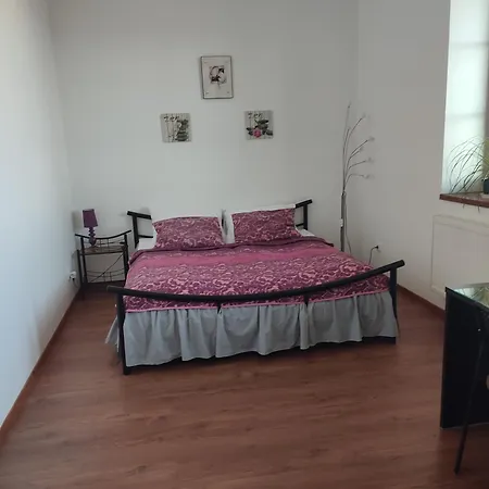 Nad Helmrovkou Homestay *