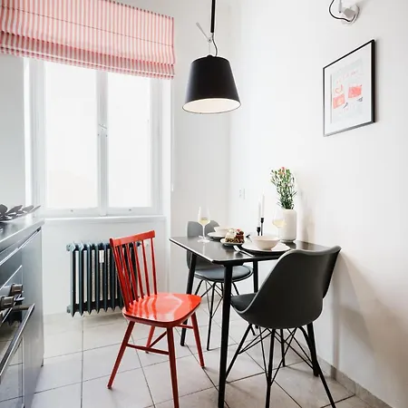 Days - 1bdr - Workspace - Netflix - New Town Апартаменты *