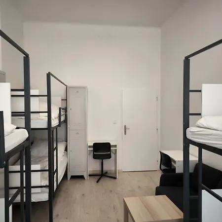 Hostel Karlin *