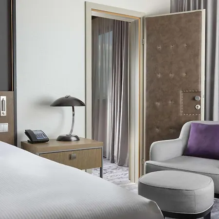 Hilton 5*