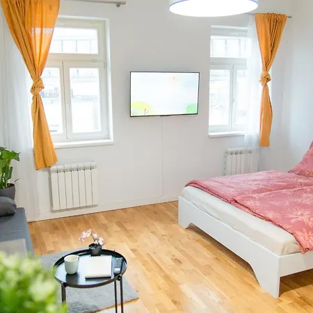 Cozy Retreat By Wenceslas Square * Prague