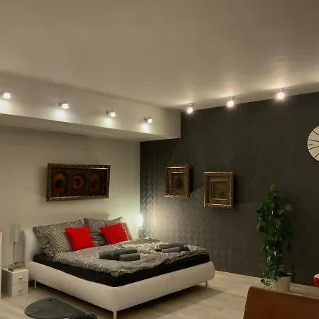 U Parku Parukarka Apartment Prague