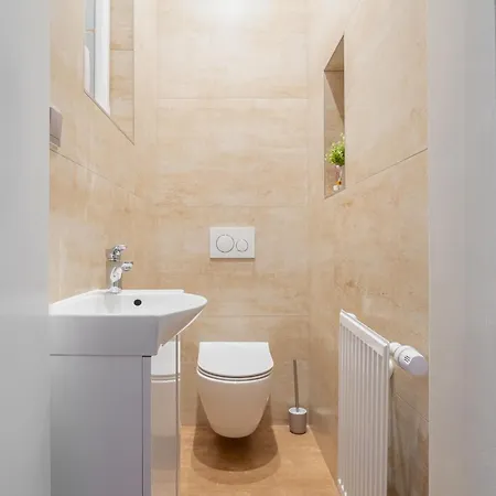 Prekrasny 2bdr Na Praze 1 Apartment