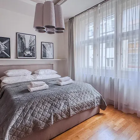 Apartment Unique Old Town At Palace Dlouha Prag