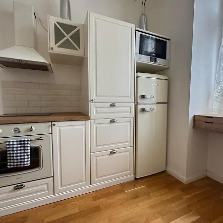 아파트 Cozy Flat In The Heart Of *
