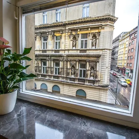 Royal With Sauna And Billiards * Prague
