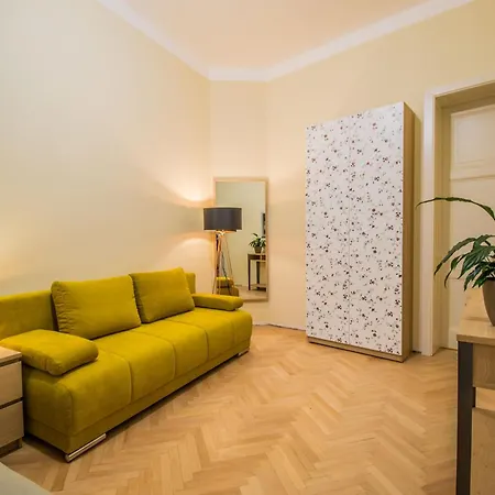 Royal With Sauna And Billiards Apartment Prague