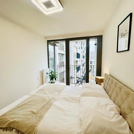 Apartment New Building New At Andel Metro Station Prag