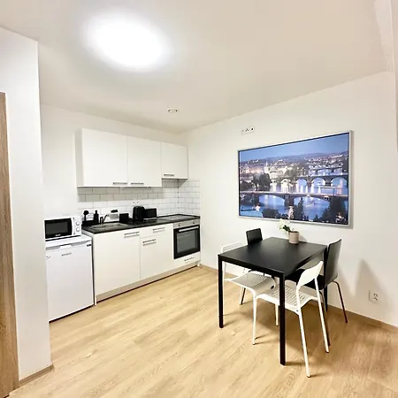The Little Peaceful Retreat Near Center Apartment *