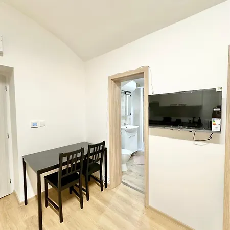 The Little Peaceful Retreat Near Center *