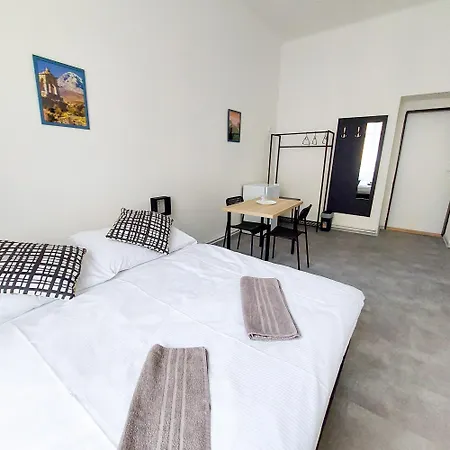 Fantasticky Pokoj V Praze Na Letne B3 Ubytování v soukromí *
