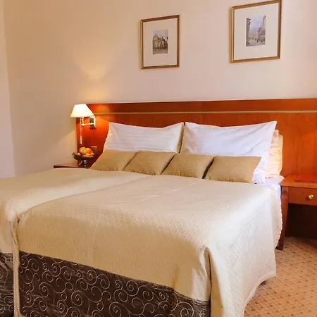 Raffaello Hotel 4*