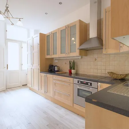 Centrum Old Town Square Apartment Prague