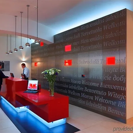 Red & Blue Design Prága