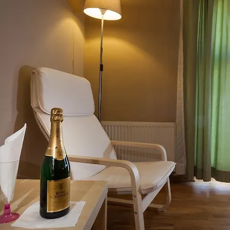 La Madeleine Hotel 3*