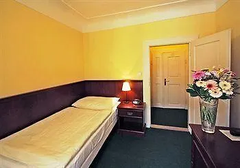 U šuterů Hotel 3*