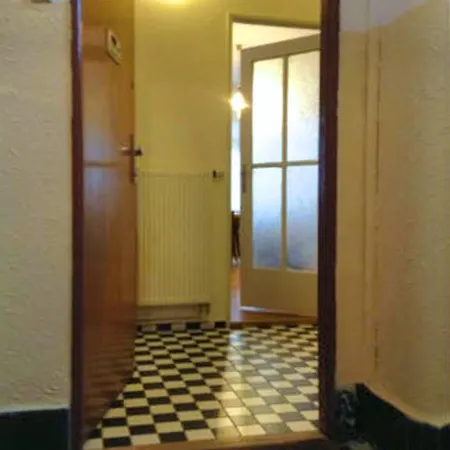 Sedlcanska - Will Save Money Here - Equipped With Antique Furniture Апартаменты Прага