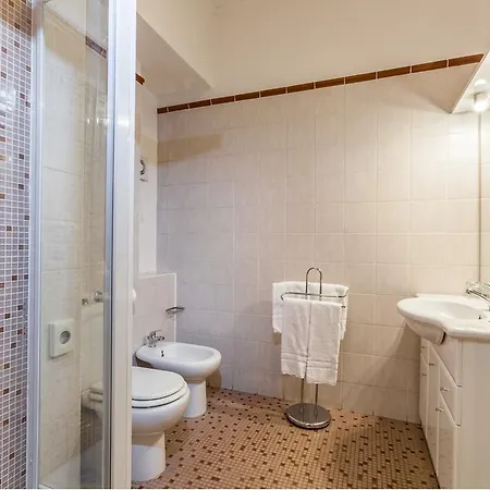 Hotel La Madeleine 3*