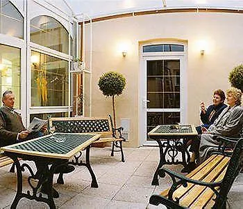 Golden Garni Hotell Prag