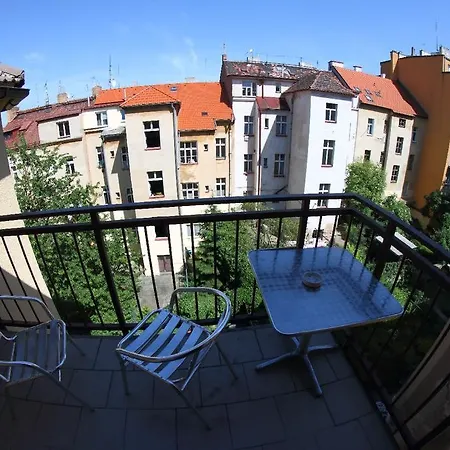 Andel Apartahotel 3*
