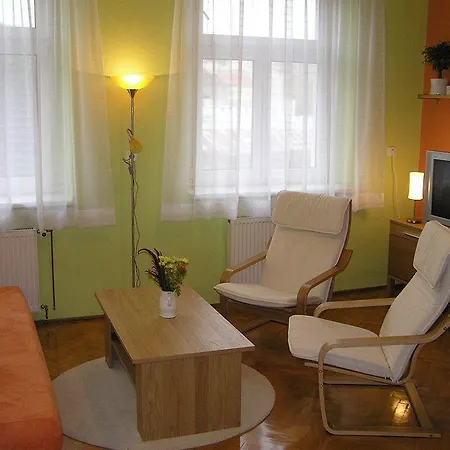 Hostel Homer - Old Town Square *