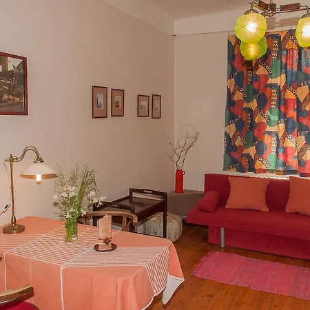 Bed and breakfast Ivana 2*