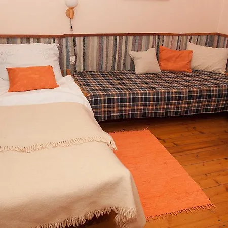 Bed and breakfast Ivana 2*