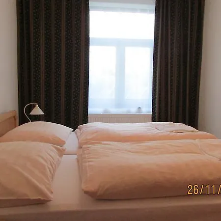 Guest house Jinonice 3*