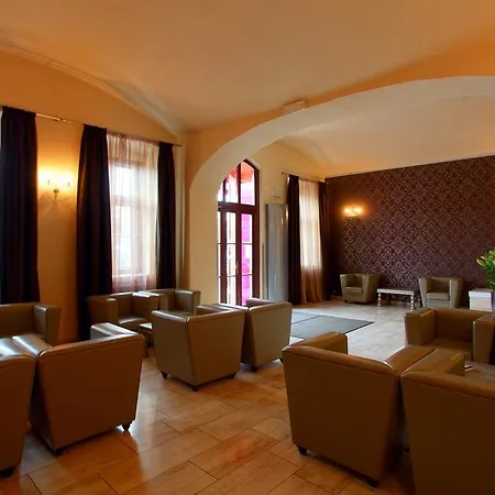 Otel Elephant Design 4*