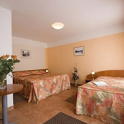 Hotell Seifert 4*
